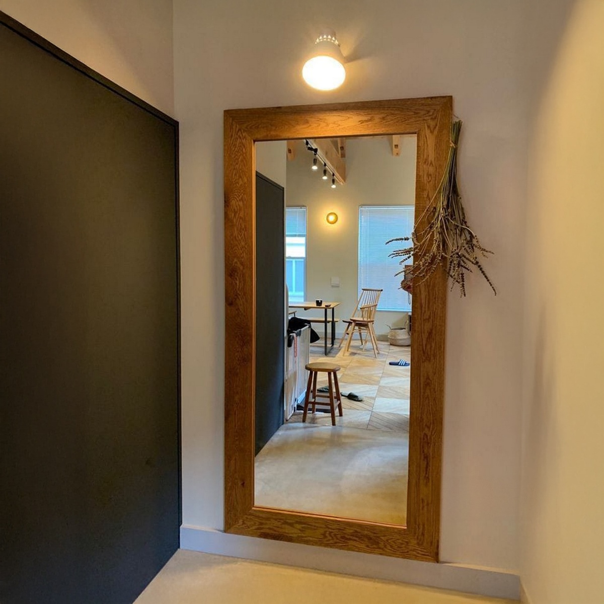 Natural Musky wood stand mirror Brown - 180x65x3 cm